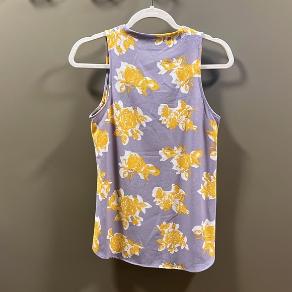 Size small Adrienne Vittadini blouse. - Picture 2 of 2